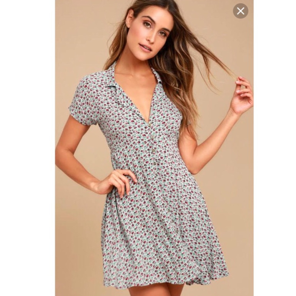 🔥Lulu’s Light Blue Floral Print Skater Dress
